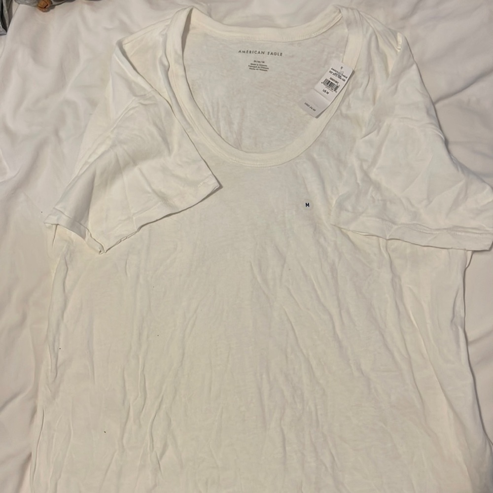 NWT American Eagle Boyfriend Scoop Neck Tshirt